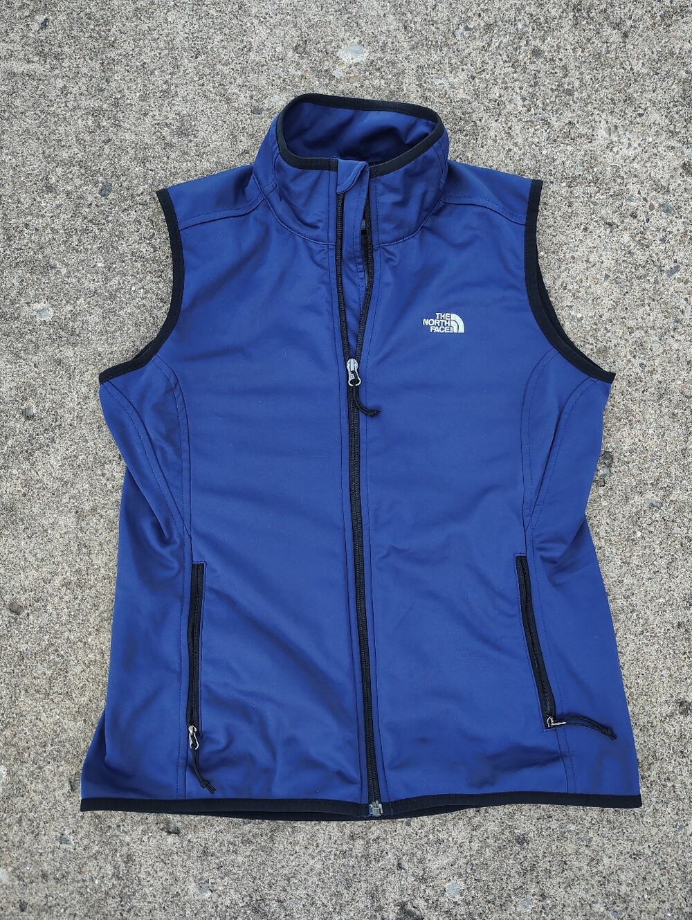 The North Face Women's Ridgewall Soft Shell Vest Blue Size Large Full Zip Outdoo